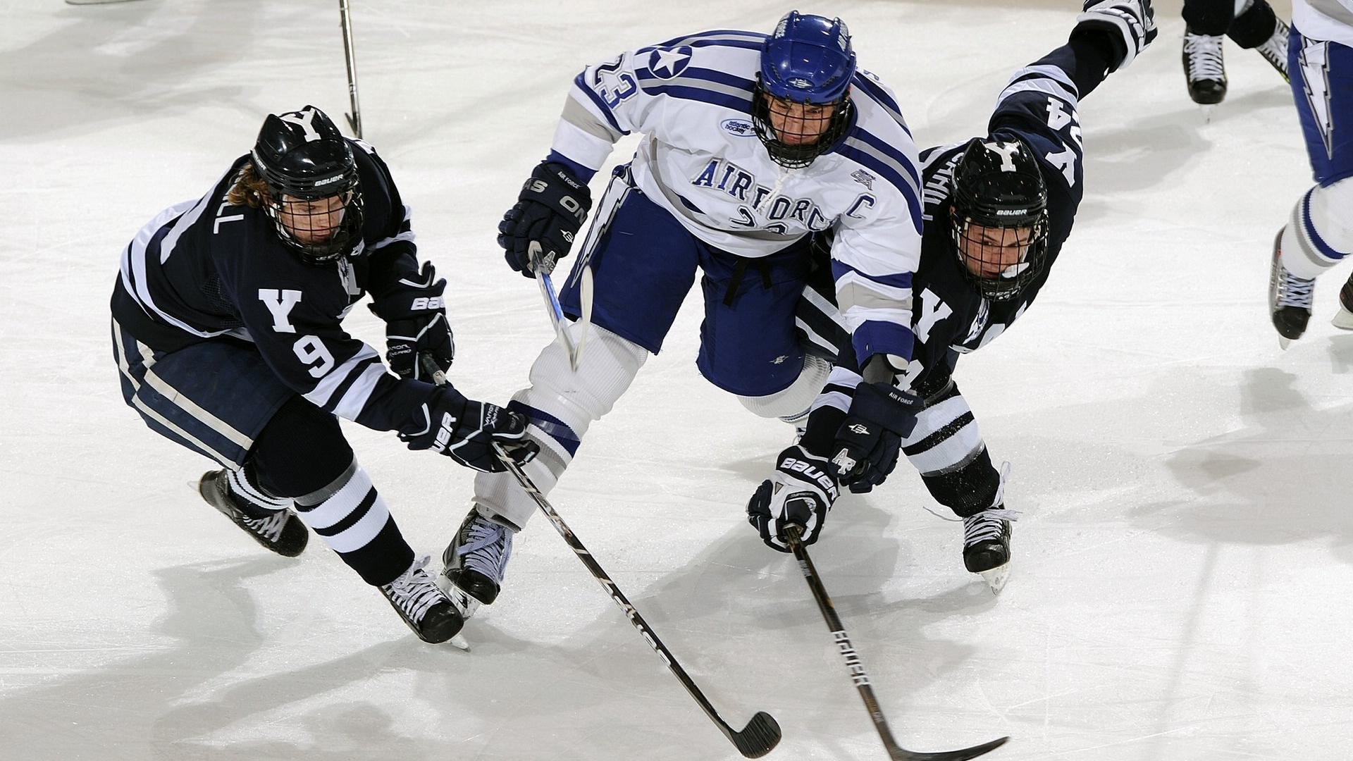 英雄联盟 赛季关键战役引发热议，lol赛季有哪些