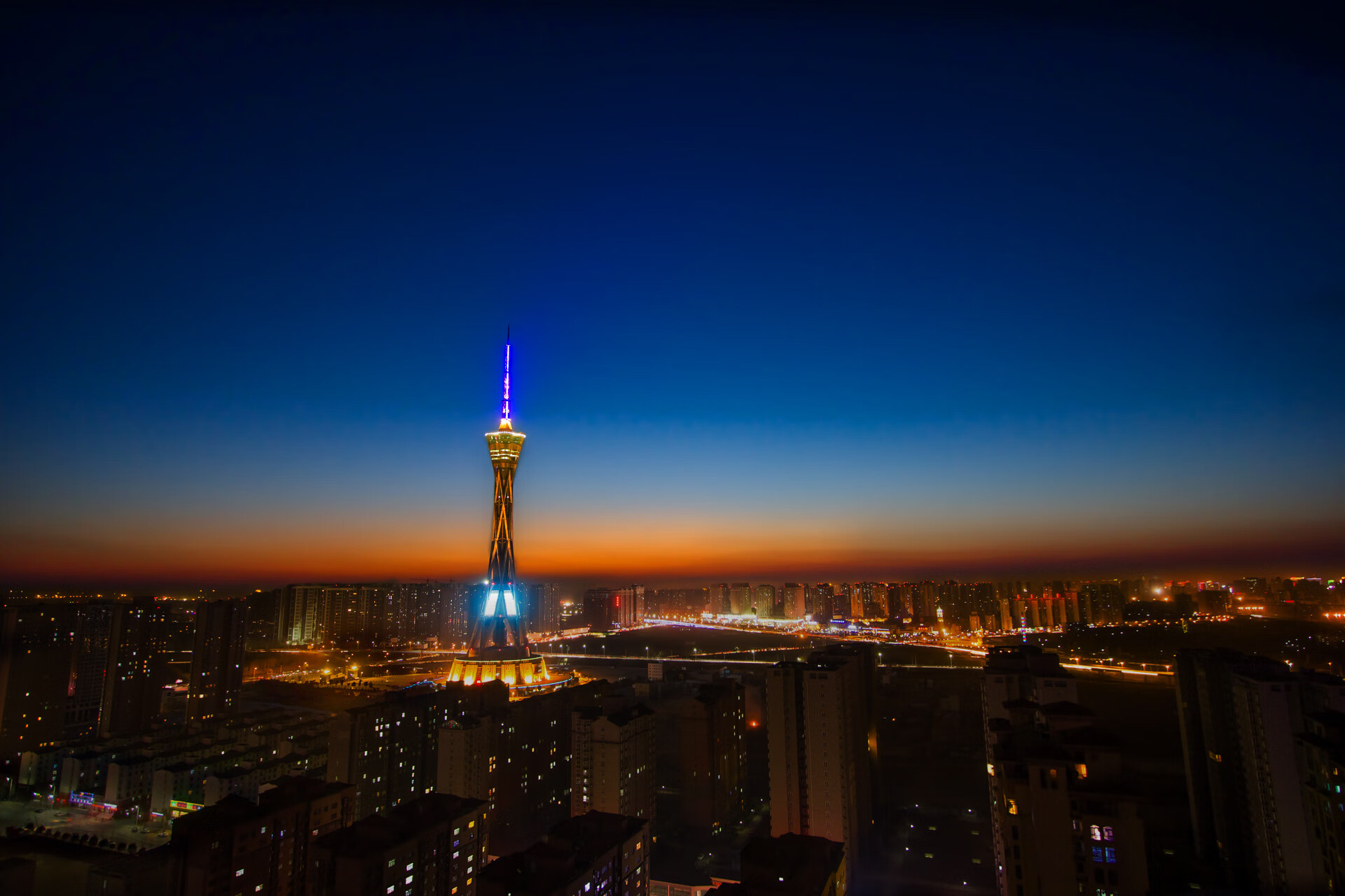 九游游戏中心-球迷热情低迷的根本原因是什么，为什么有些球迷对他的球队如此着迷