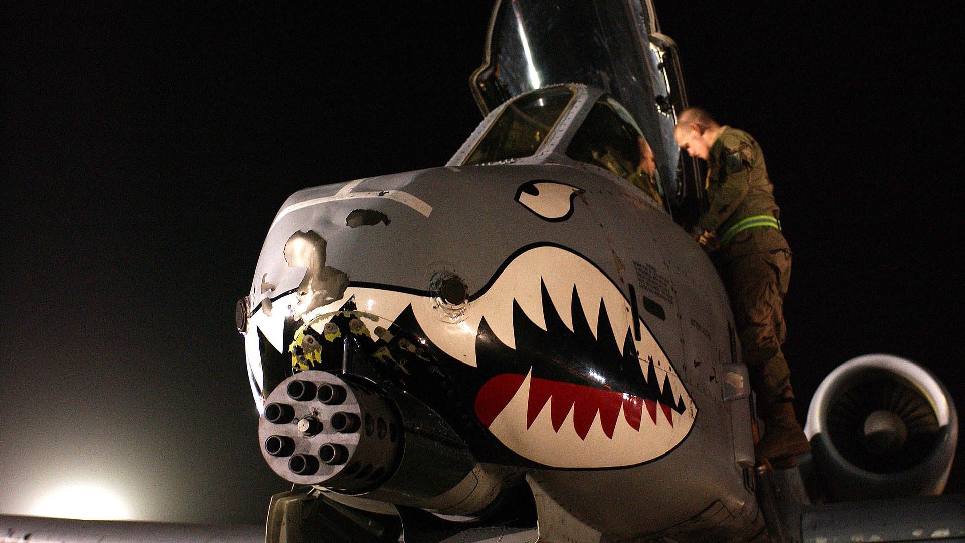 九游娱乐官网 (JIUYOU)-安东·李恩：他是全黑队防守和进攻的双重保障，能力全面，安东内利什么水平